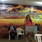 8-irma-ana-louvando-a-deus-no-culto-de-inauguracao